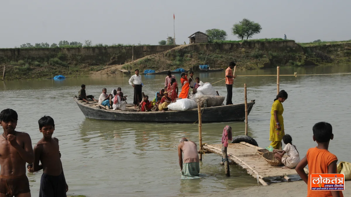 बिहार में गंडक का उफान: पश्चिम चंपारण में चंपारण तटबंध टूटा, कई जिलों में बाढ़ का खतरा