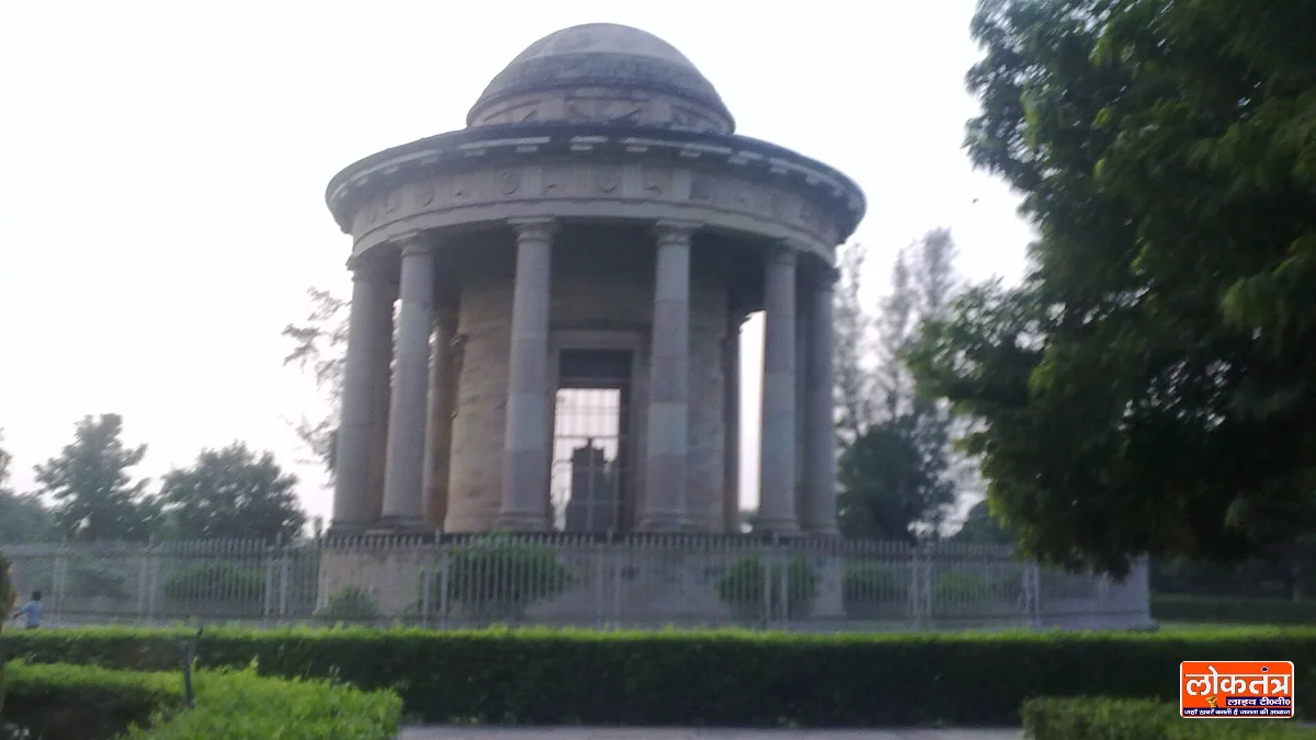 गाजीपुर सिटी रेलवे स्टेशन
