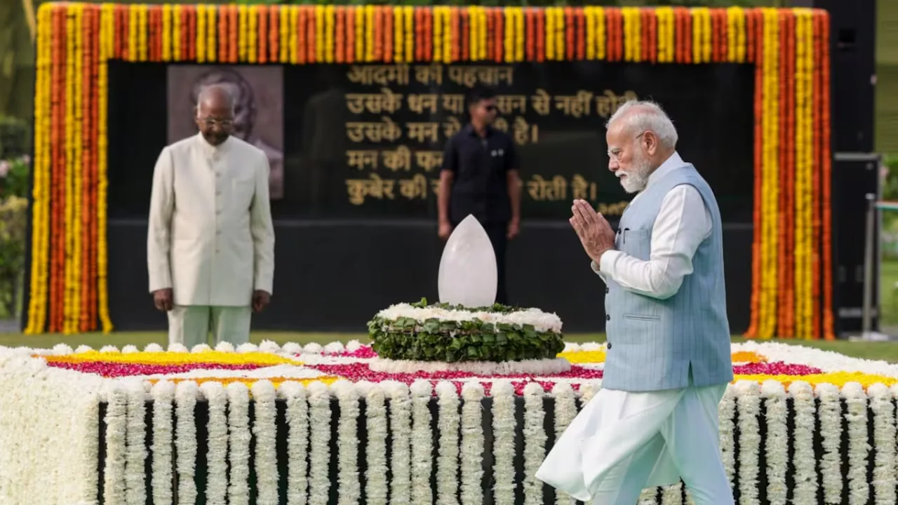 पीएम मोदी के सार्वजनिक जीवन के 25 साल पूरे, बोले- जनता ही जनार्दन, सेवा के लिए और शक्ति मांगी