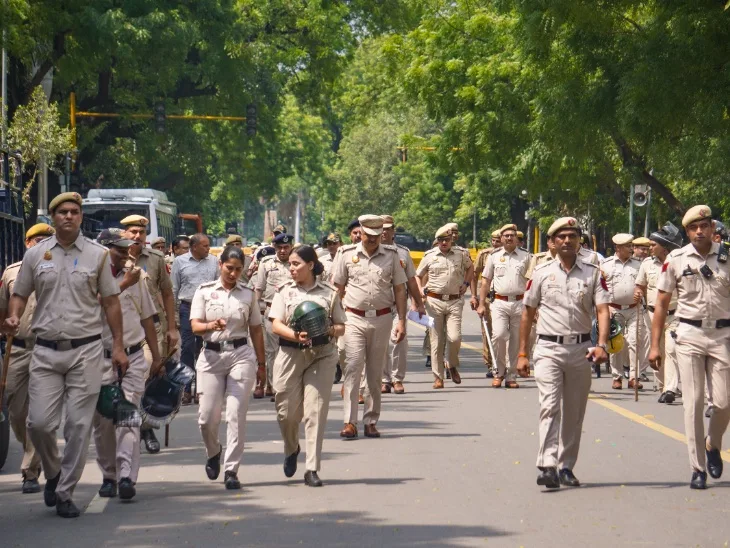 CJP प्रदर्शन के बीच दिल्ली पुलिस का भावुक संदेश, सोशल मीडिया पर मिली-जुली प्रतिक्रियाएं