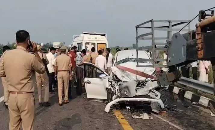 सुल्तानपुर में पूर्वांचल एक्सप्रेस-वे पर 4 दिन में 2 भीषण हादसे, 8 की मौत; प्रशासन अलर्ट