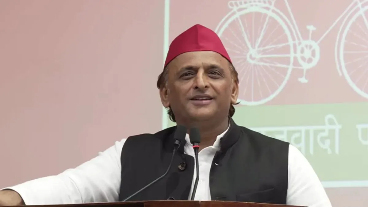 अखिलेश यादव का बड़ा बयान: ‘हमें भी धोखा देकर गया, मीठी-मीठी बातों में फंस गए’,