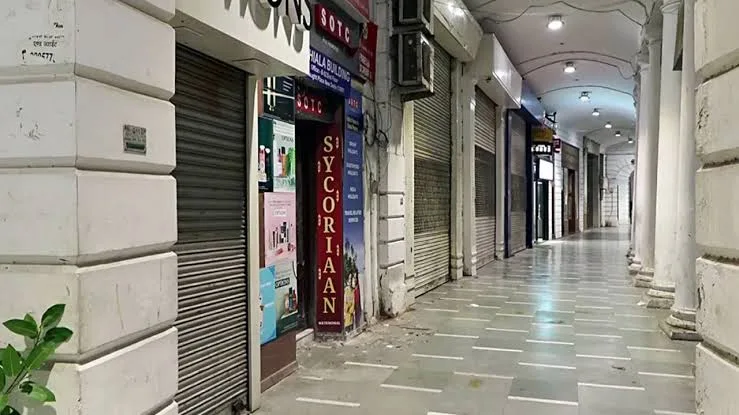 दिल्ली में प्रदर्शनों से कारोबार पर संकट! खान मार्केट को रोजाना ₹50 करोड़ के नुकसान का दावा,