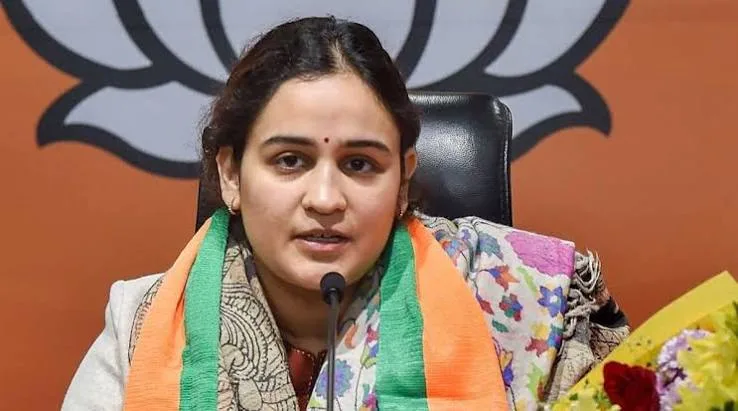 अपर्णा यादव का चंद्रशेखर आजाद पर हमला, बोलीं- योगी पर बोलने से पहले बूता हासिल करें