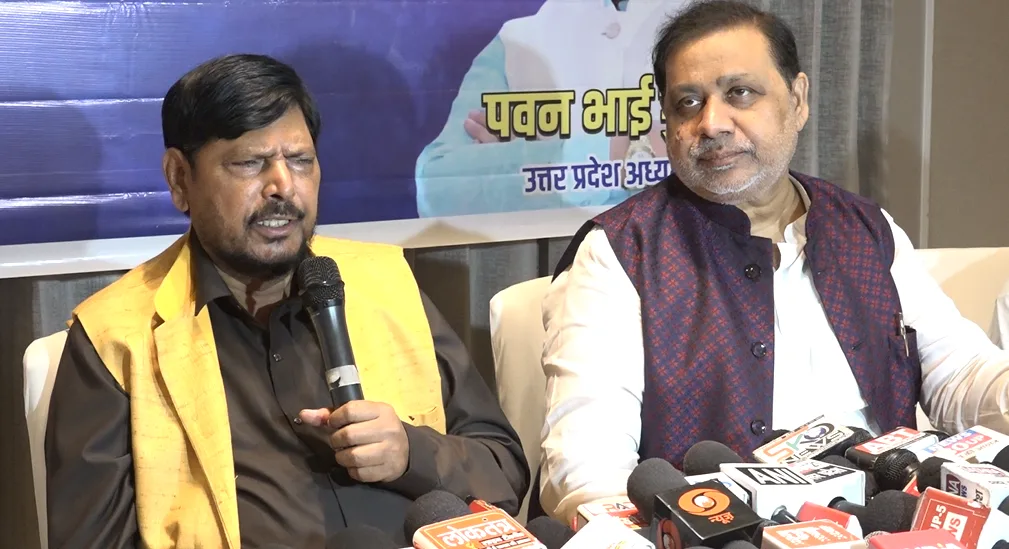 लखनऊ में हर्षोल्लास के साथ मनाई गई महर्षि वाल्मीकि जयंती, डिप्टी सीएम बृजेश पाठक ने किया माल्यार्पण