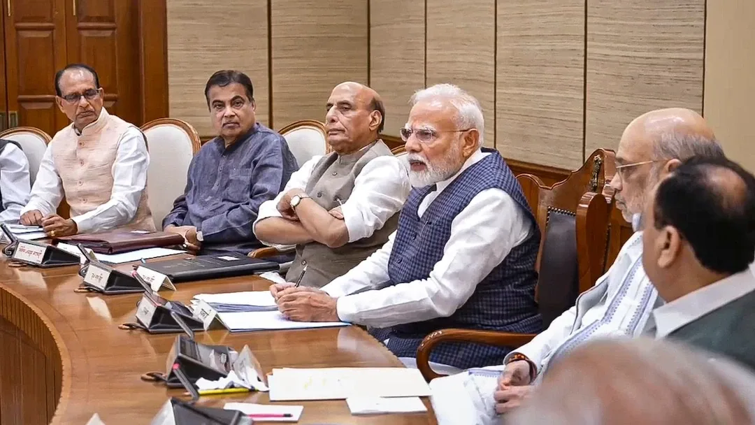 DA Hike 2026: कर्मचारियों को दिवाली का तोहफा, महंगाई भत्ता 3% बढ़ा; जानें कितनी बढ़ेगी सैलरी