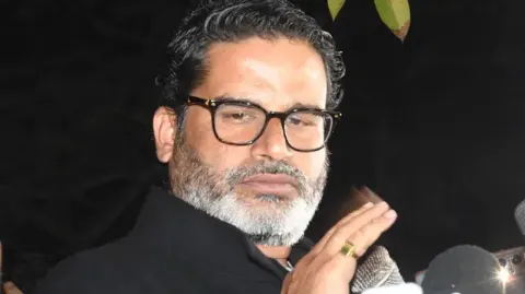 प्रशांत किशोर का JDU पर बड़ा दावा, बोले- BJP में विलय होना तय