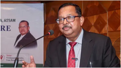 CEC ज्ञानेश कुमार के खिलाफ विपक्ष का हल्ला बोल, आज सुप्रीम कोर्ट में भी सुनवाई