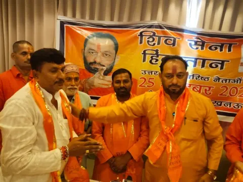 लखनऊ में शिवसेना हिंदुस्तान की बैठक, अक्षय साहनी बने कार्यकारी प्रदेश अध्यक्ष