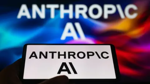 AI से लिखने वाली कंपनी को चाहिए इंसानी राइटर, सालाना 3.25 करोड़ रुपये तक सैलरी; पत्रकारों के लिए भी मौका!