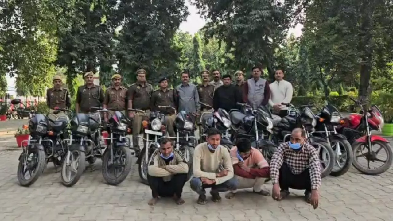 Mainpuri News: अंतर-जनपदीय वाहन चोर गिरोह का भंडाफोड़, 10 चोरी की बाइकें बरामद – चार बदमाश गिरफ्तार