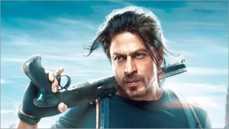 "शाहरुख की मौजूदगी में ‘पठान 2’ की चर्चा तेज, सीक्वल ऐलान का वीडियो हुआ वायरल"