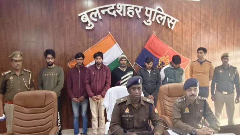 Bulandshahr News: ऑनलाइन गेमिंग व हवाला रैकेट का भंडाफोड़, इंजीनियर समेत 6 गिरफ्तार