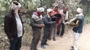 रुपये जमा न करने पर अस्पताल संचालक ने नहीं दिया बेटे का शव, पिता ने लोगों से मदद मांगकर चुकाया बिल