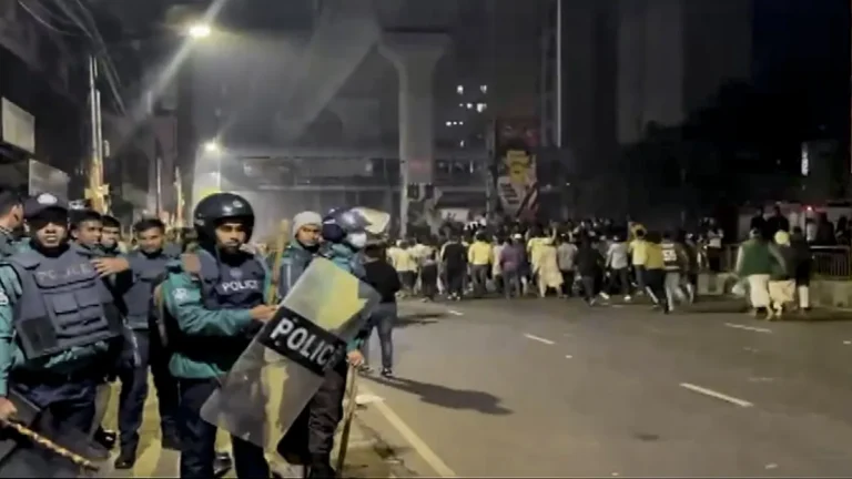 भारत भागे उस्मान हादी हत्याकांड के दो संदिग्ध, बांग्लादेश पुलिस का दावा—मदद करने वाले नेटवर्क की तलाश जारी