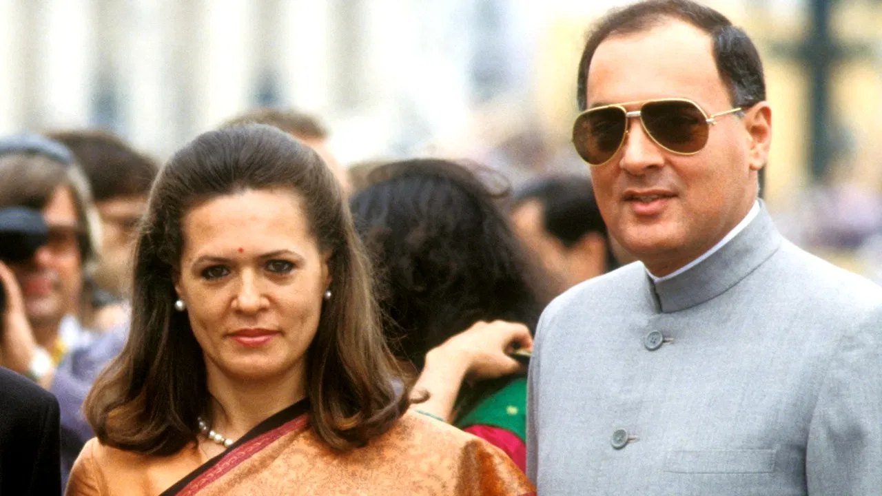 कैसे सोनिया को राजीव से हुआ था प्यार, जब इंदिरा गांधी से पहली बार मिलीं तो क्या हुआ