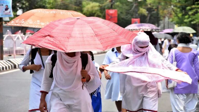 बिहार में आग उगल रही गर्मी! रोहतास में 46 डिग्री तापमान, कई जिलों में बारिश का अलर्ट