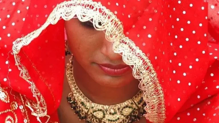 बॉयफ्रेंड से शादी के बाद रिश्ते में आई दरार, पैर टूटने पर मायके गई पत्नी, प्रेग्नेंसी रिपोर्ट के बाद रखी ये मांग