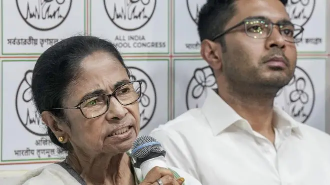 ममता बनर्जी की टीएमसी पर फिर उठे सवाल, निष्कासित नेता ऋतब्रत बनर्जी का बड़ा दावा