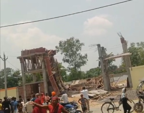 सिद्धार्थनगर में निर्माणाधीन मछली मंडी का गेट गिरा, एक मजदूर की मौत, पांच घायल