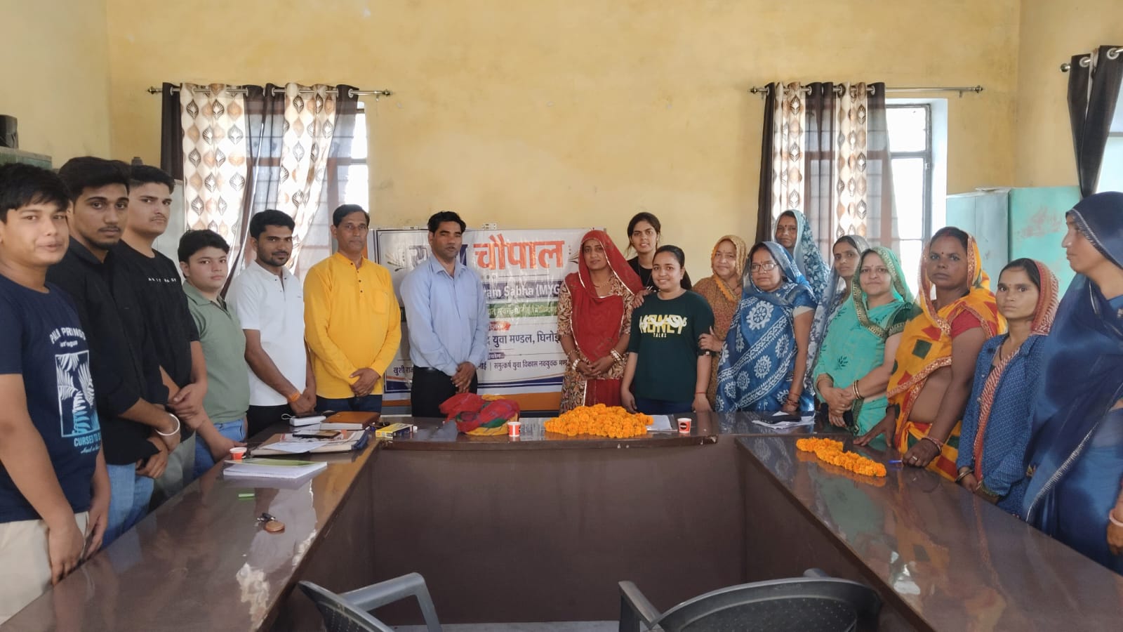 चौमू के घिनोई में युवा चौपाल: युवाओं ने रखा विकास का विजन, विकसित भारत-2047 का लिया संकल्प