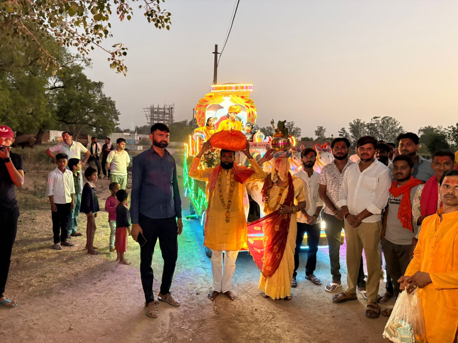 जालौन: गोरा चिरईया में निकली भव्य कलश यात्रा, भक्तिमय हुआ माहौल