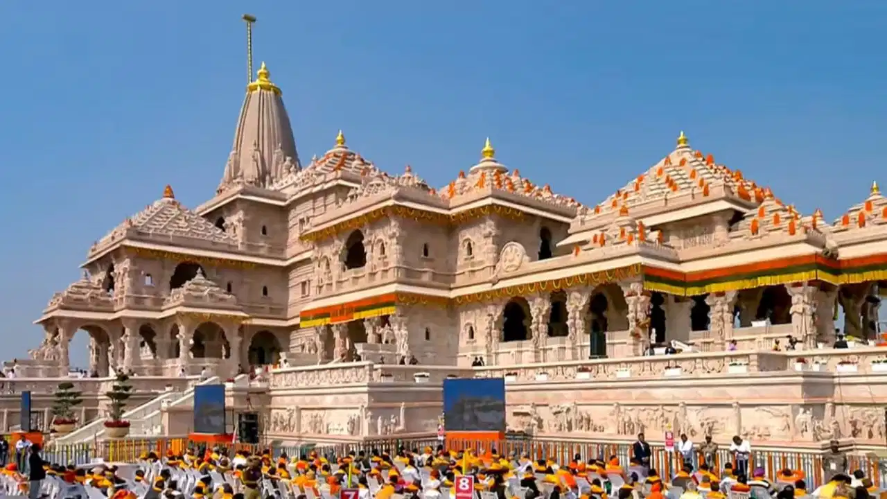 राम मंदिर चढ़ावा चोरी मामला: ट्रस्ट कर्मचारियों पर BNS की इन धाराओं में दर्ज हुई FIR, जानिए क्या हैं आरोप