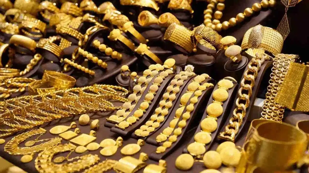 Gold Price Today: सोने की कीमतों में उछाल, 10 ग्राम गोल्ड हुआ और महंगा