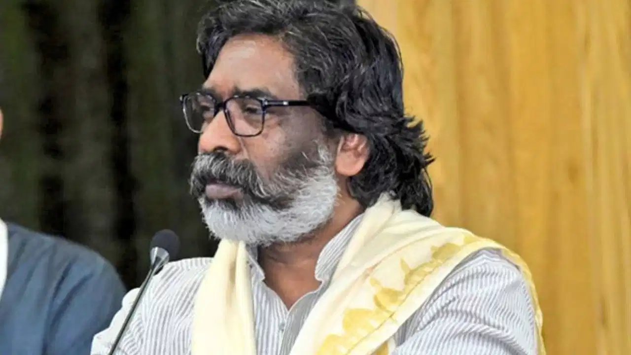 मनी लॉन्ड्रिंग मामले में हेमंत सोरेन को झटका, कोर्ट ने खारिज की डिस्चार्ज याचिका