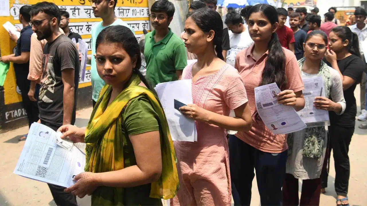NEET UG 2026: एडमिट कार्ड डाउनलोड करना हुआ आसान, बैंक डिटेल्स दिए बिना भी मिलेगी एंट्री