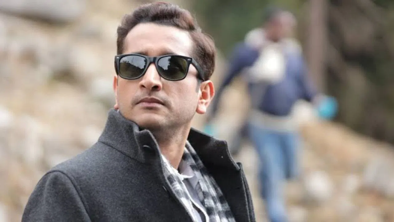 Parambrata Chatterjee: बॉलीवुड का भरोसेमंद बंगाली स्टार, अनुष्का शर्मा से विद्या बालन तक के साथ निभाए दमदार किरदार