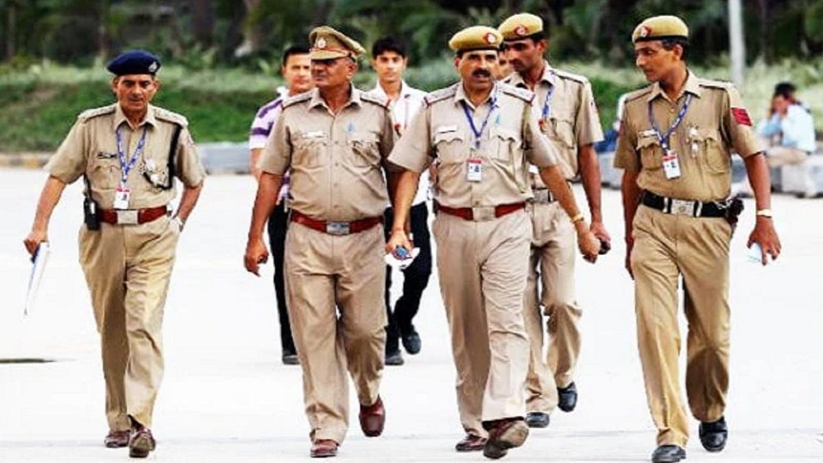 सुल्तानपुर: विजय नारायण हत्याकांड में पुलिस अफसरों के कार्य व्यवहार से कोर्ट नाराज, पुलिस अफसरों के रिपोर्ट पेश नहीं करने पर अवसर समाप्त,पुलिस अफसरों के खिलाफ पड़ी है अर्जी