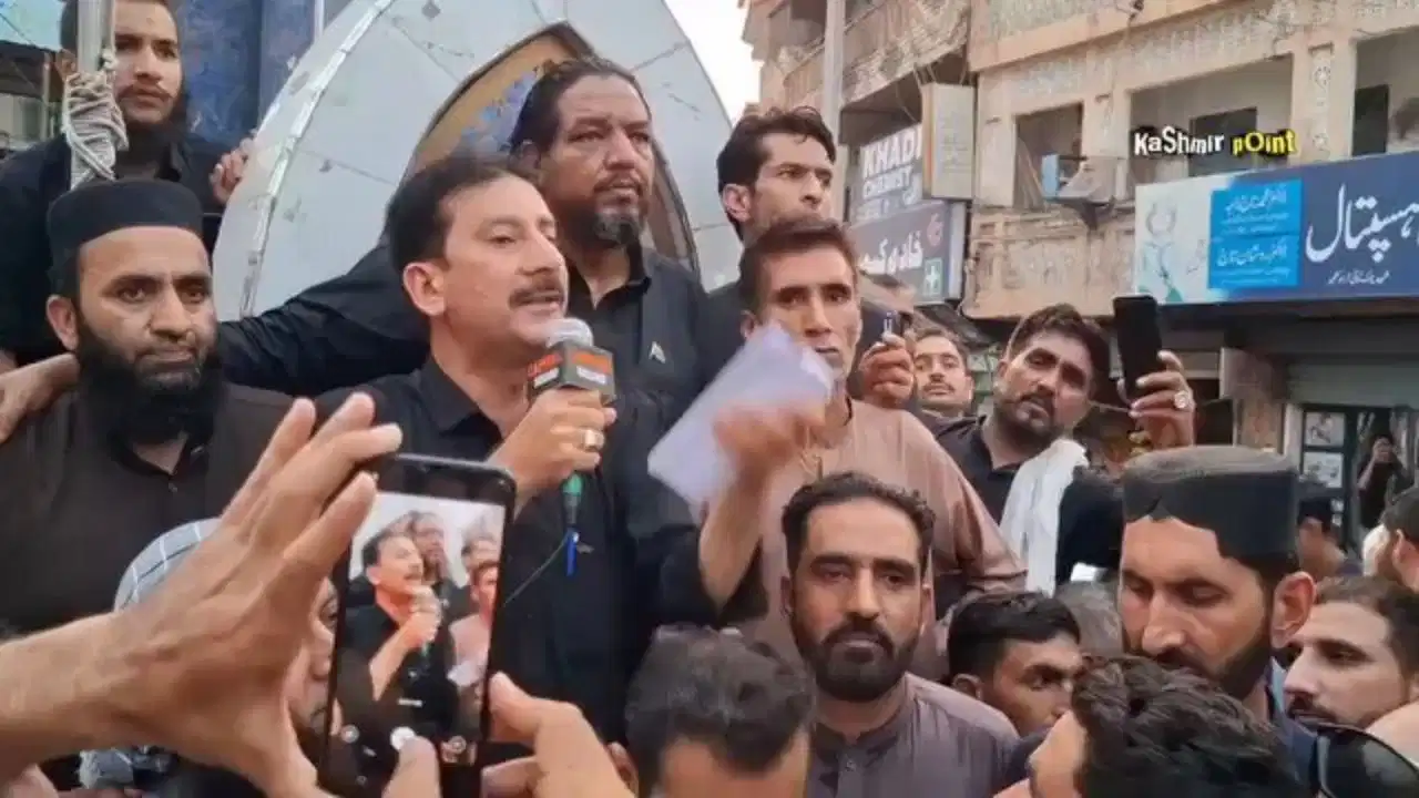 पीओके में सरकार के खिलाफ बड़ा बवाल, 4 पुलिसकर्मियों की मौत के बाद बढ़ा तनाव