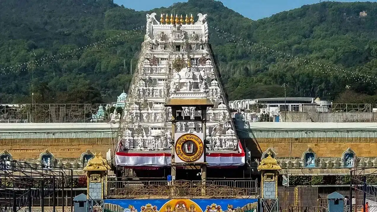 तिरुपति बालाजी में रोज 1000 श्रद्धालुओं को मिलेगा मुफ्त दर्शन का मौका, निशुल्क मिलेगा प्रसाद का लड्डू