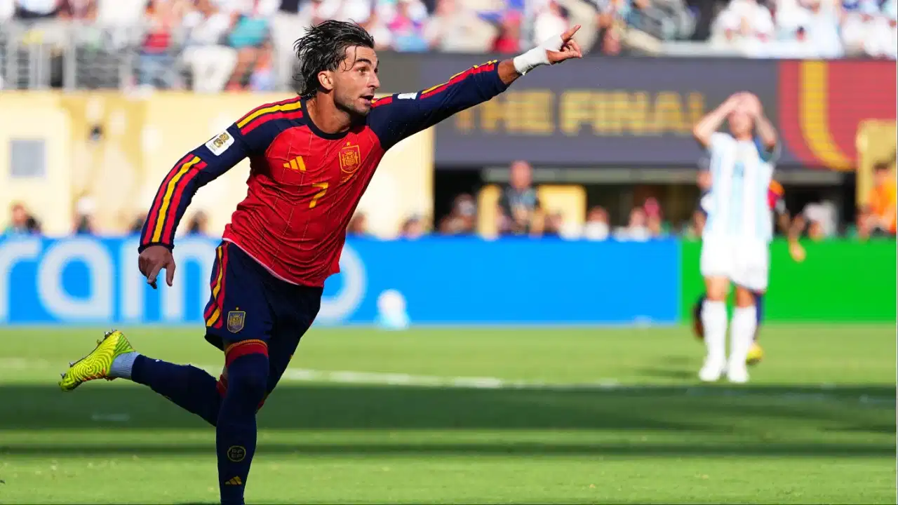 Ferran Torres की लव स्टोरी: अपने ही कोच की बेटी को किया डेट, लेकिन आखिर क्यों हुआ रिश्ता खत्म?