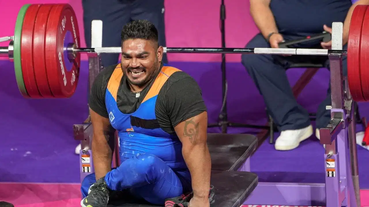 CWG 2026: संघर्ष से शिखर तक पहुँचे झंडू कुमार, ब्रॉन्ज जीतकर भारत का खाता खोला, पोलियो और गरीबी पर लिखी जीत की नई कहानी