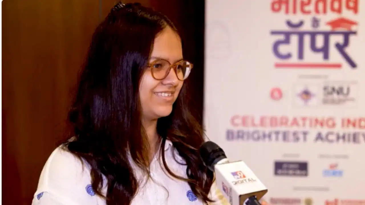 CBSE टॉपर हिमानी जैन की सफलता का मंत्र: स्मार्ट स्टडी, अनुशासन और सही रणनीति से हासिल किया मुकाम