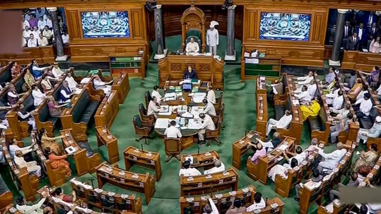 एंटी पेपर लीक बिल पर बनी सहमति, लोकसभा में मंगलवार को होगी अहम चर्चा