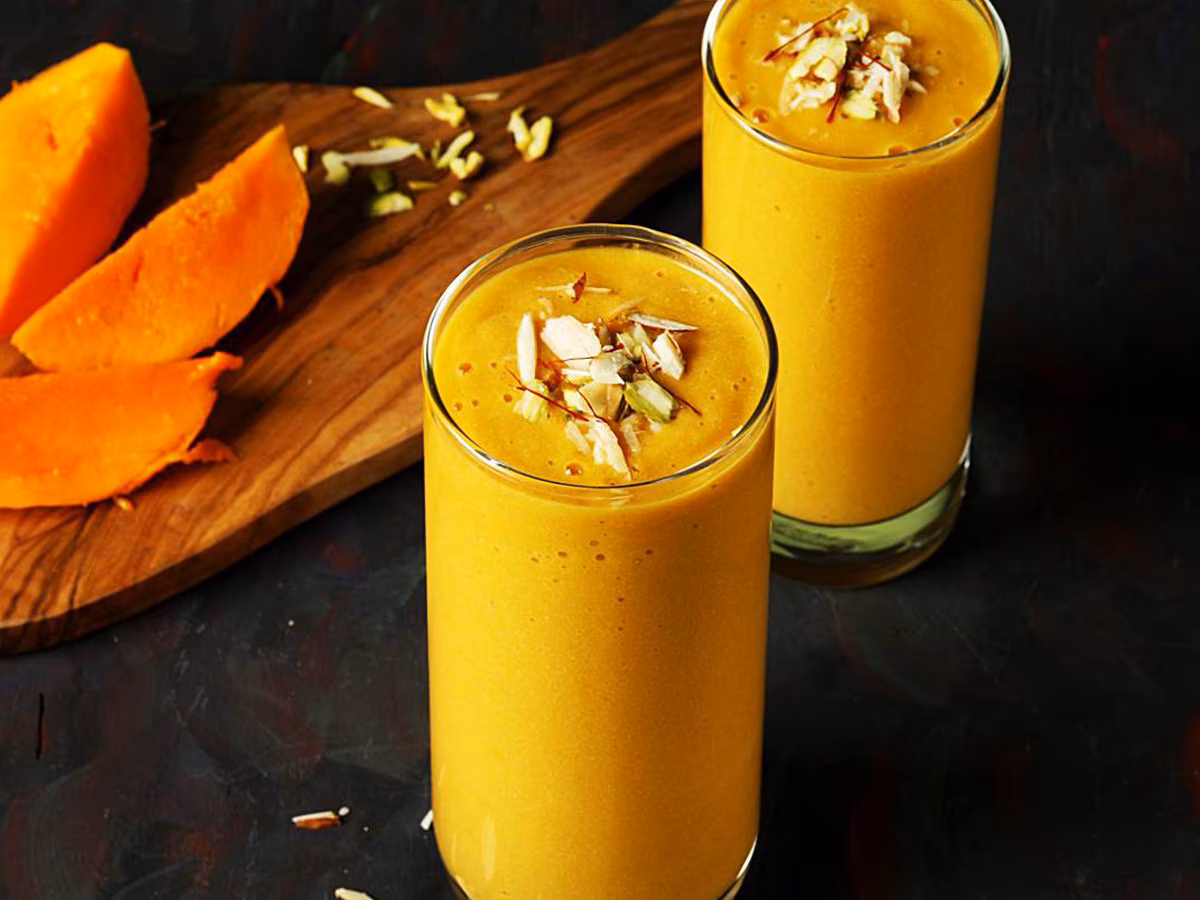Mango Shake Vs Aamras: मैंगो शेक या आमरस? जानिए स्वाद और न्यूट्रिशन के मामले में कौन किस पर है भारी?