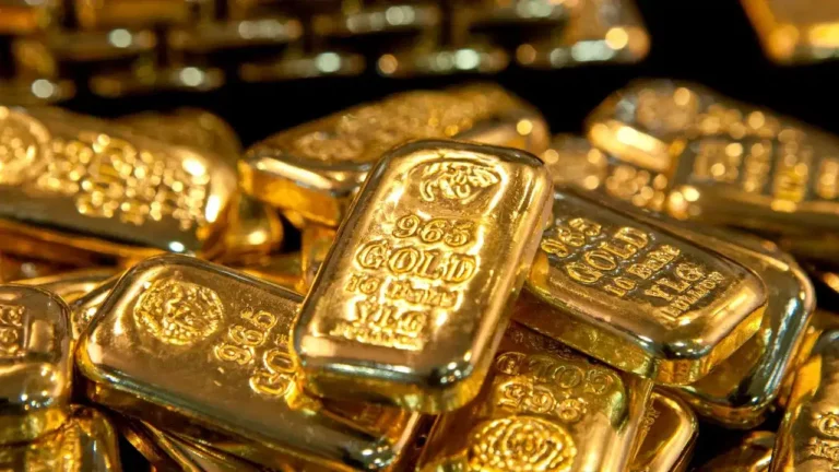 सोने की चमक फीकी पड़ी! भारत से विदेश तक गिरे दाम, HSBC ने कीमतों को लेकर घटाया अनुमान