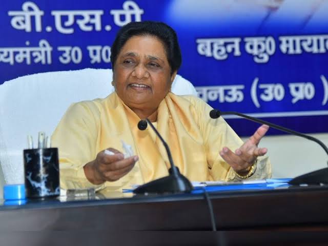 ललिता गौतम हत्याकांड के बीच मायावती का बड़ा बयान, बोलीं- 'सड़कों पर नहीं, कानून के रास्ते लड़ें न्याय की लड़ाई'