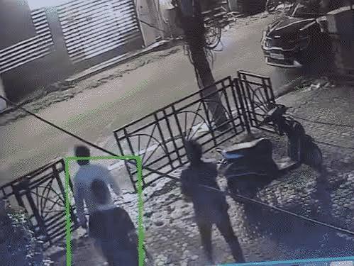 मुंशी पुलिया के पास देर रात तक हुक्का लाउंज में युवाओं का जमावड़ा, वायरल वीडियो के बाद भी कार्रवाई पर उठे सवाल