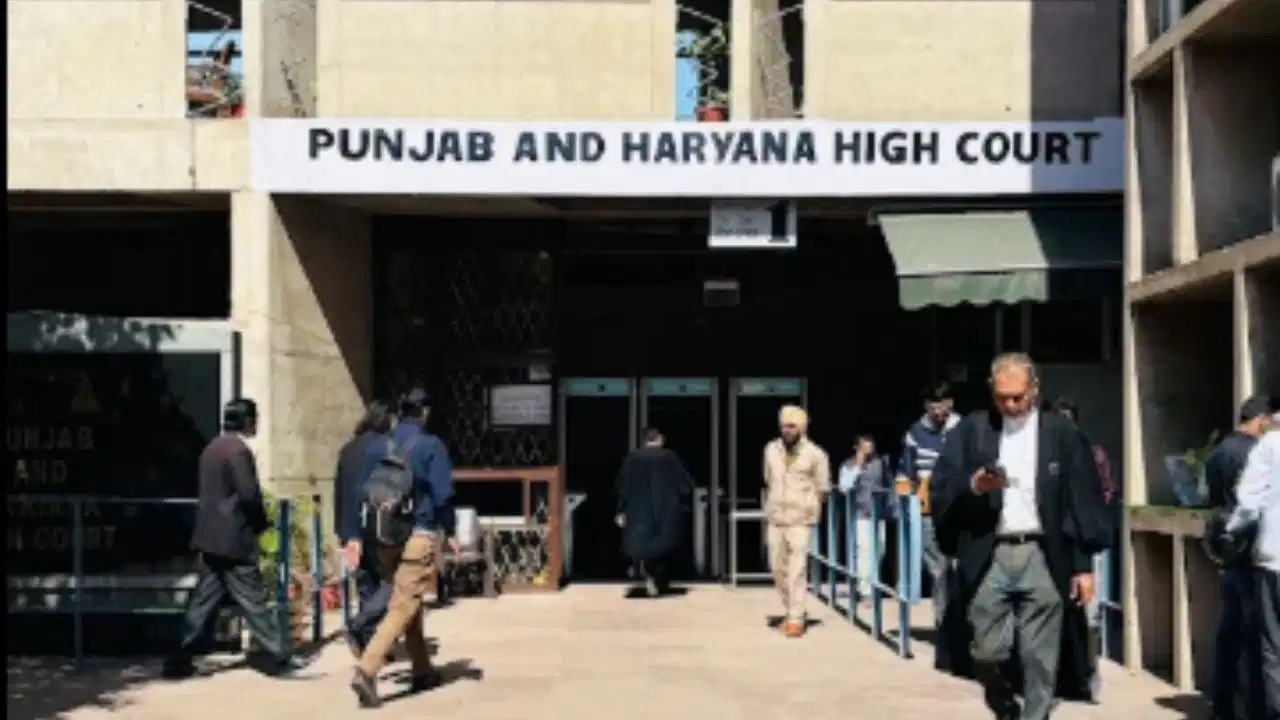 रेप के दोषी की सजा में बड़ा बदलाव, कोर्ट ने सुनाई उम्रकैद; 73 लाख रुपये का लगाया जुर्माना