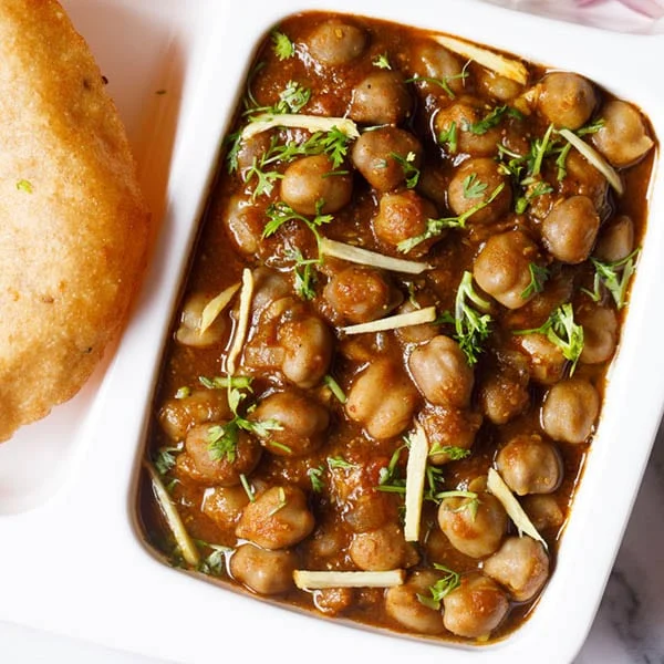 Kala Chana Chole Recipe: घर पर कैसे बनाएं बाजार जैसी काले छोले की सब्जी? यहां जान लें आसान रेसिपी