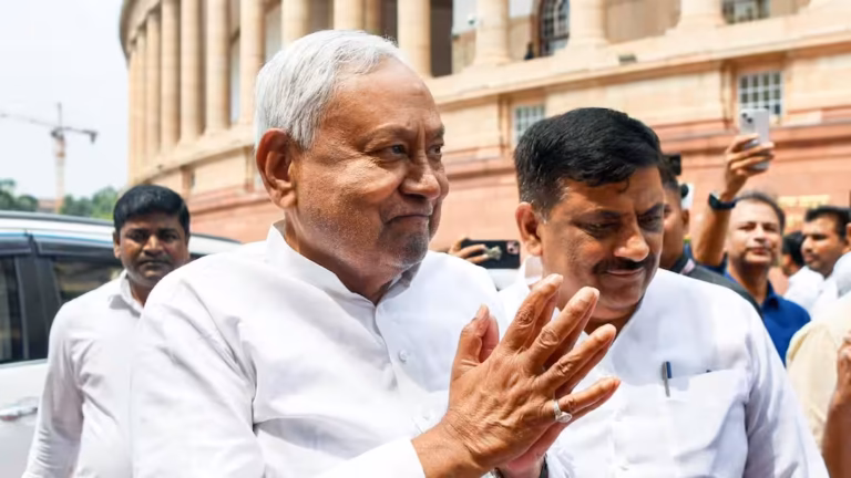 जमुई कांड के बीच RJD का बड़ा दावा, ‘BJP से नाराज हैं नीतीश, जल्द महागठबंधन में आ सकते हैं’