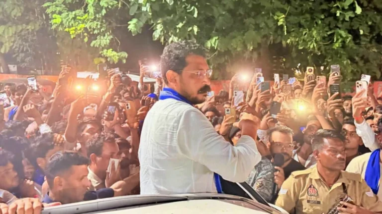 बाराबंकी में भीम आर्मी-आसपा कार्यकर्ताओं का प्रदर्शन, पुलिस से धक्का-मुक्की
