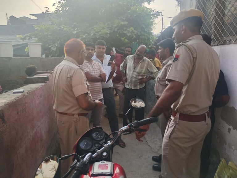 *नीमकाथाना कोतवाली पुलिस की बड़ी कार्रवाई:* *चोरी की मोटरसाइकिल खरीदने वाला युवक गिरफ्तार, बाइक बरामद*