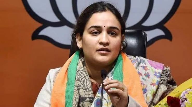 गोमतीनगर हिट एंड रन मामले पर सियासत तेज, अपर्णा यादव के बयान पर सपा का पलटवार