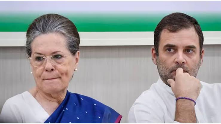 रायबरेली से ही क्यों चुनाव लड़ता है गांधी परिवार? कांग्रेस नेता ने बताई अंग्रेजों के जमाने की कहानी